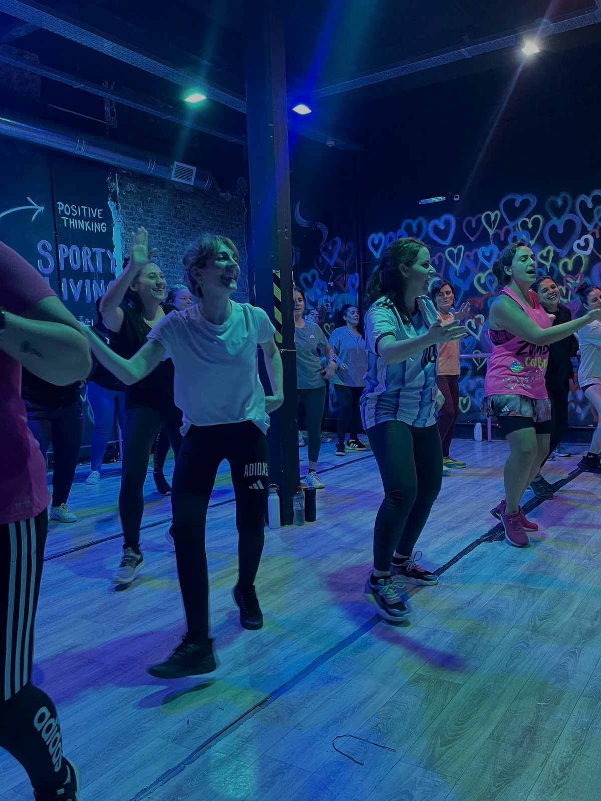 Clase grupal de baile en Sporty Woman